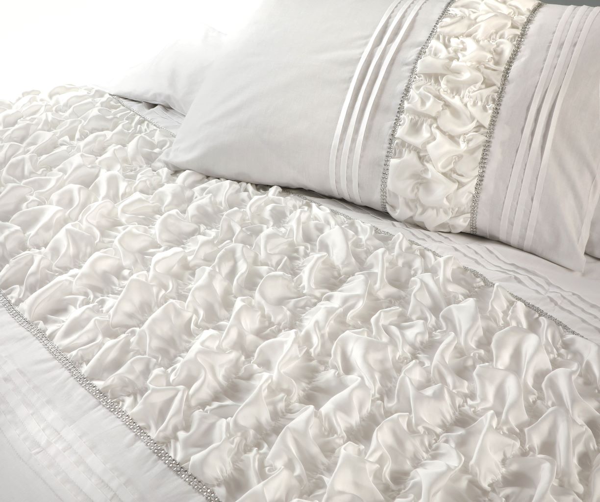 Ruffled Diamond Lace Sequence Aurora Luxury Bedding Easy Care Polycotton Duvet Cover Set